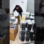 img_121365_antminer-s19kpro-bitcoin-miners-are-packing-for-shipment-to-customers-in-pennsylvania-bitcoinmining.jpg